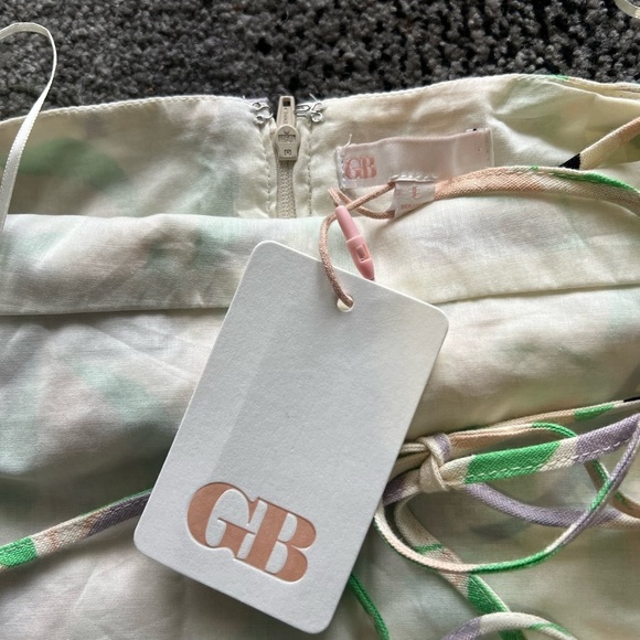 GB Gianni Bini Floral Linen Blend Open Back Mini Dress - Picture 2 of 4